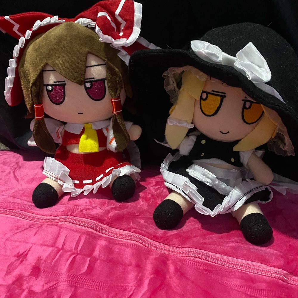 Bootleg Touhou Marisa and Reimu fumos